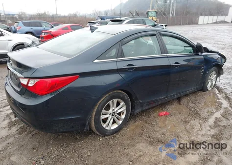 2013 Hyundai Sonata Gls z USA, uszkodzony, nr VIN 5NPEB4AC8DH504983